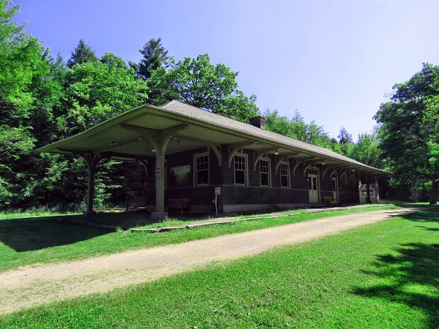 RailTrailViewingPlatformJun2025